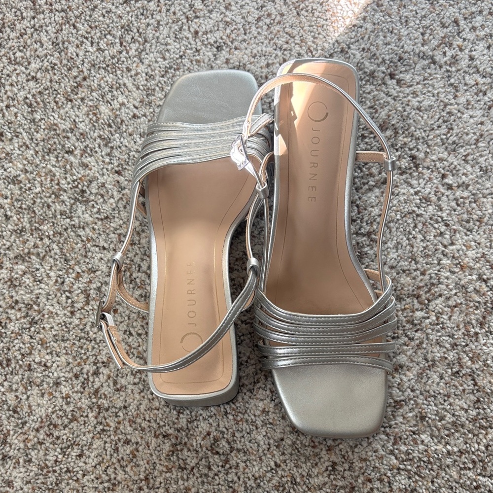 Journee Collection Women's Silver Strappy Sandals